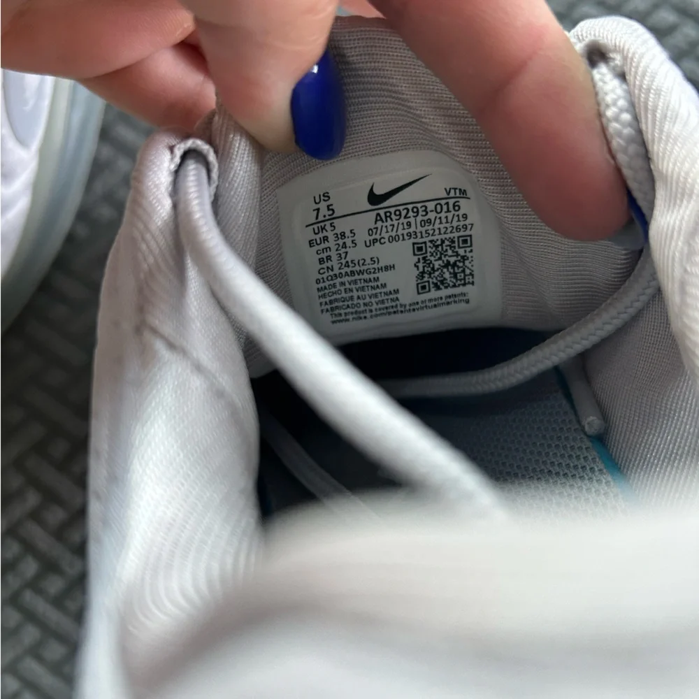 Nike Air Max 720 Vast Wolf Grey Women’s Size 7.5 - Picture 7 of 9